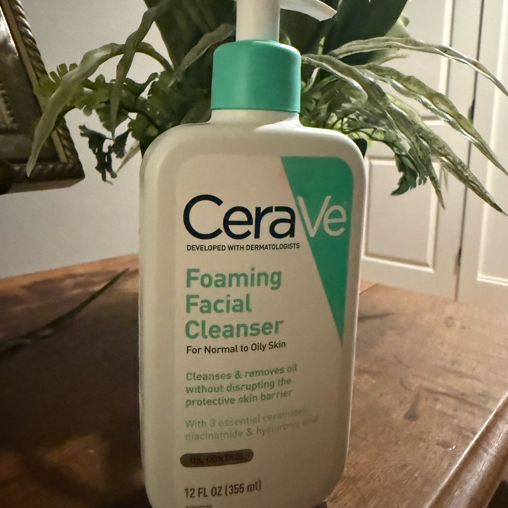 CeraVe Foaming Facial Cleanser